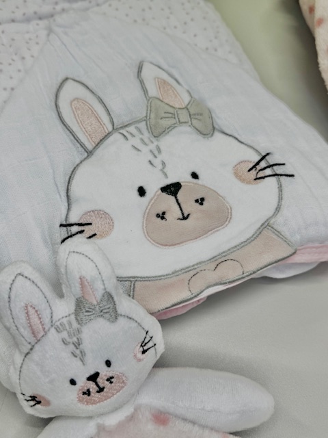 kit enxoval coelhinha 5 peças - Imagem 2