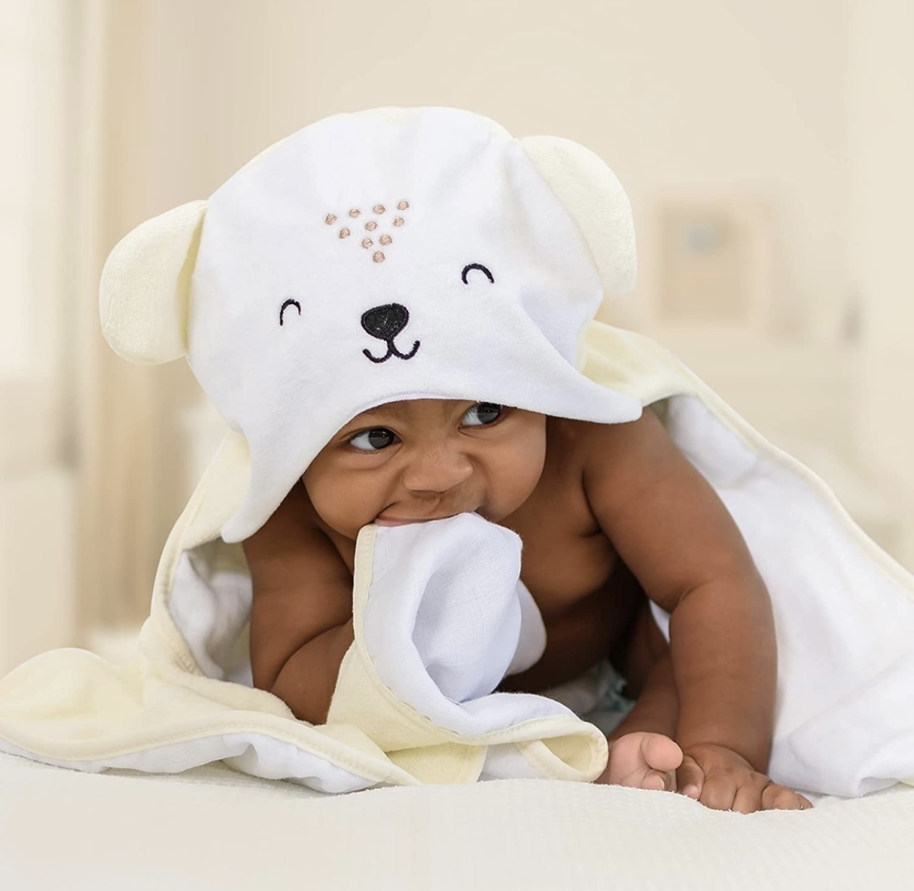 kit 2 peças cobertor+toalha l capuz de bichinhos - Imagem 9